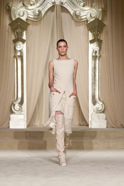 Look 2